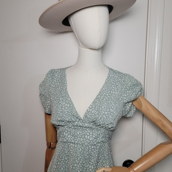 Princess Polly The Sting Mini Dress Sage Green Leopard Print Size 2 - Picture 3 of 12